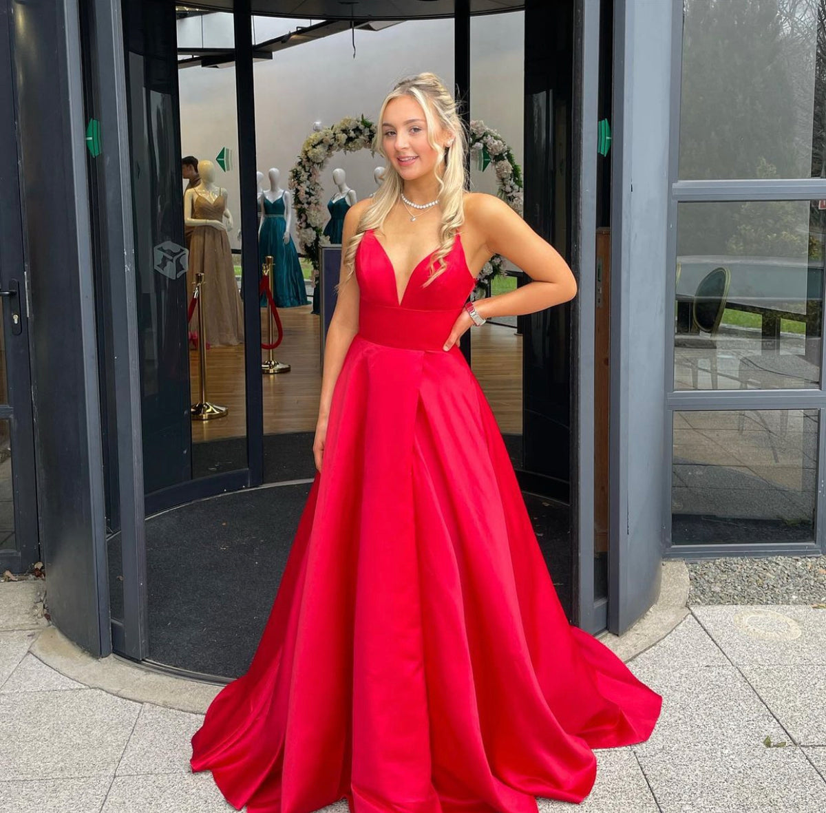 RED SIGNATURE BALLGOWN DANI